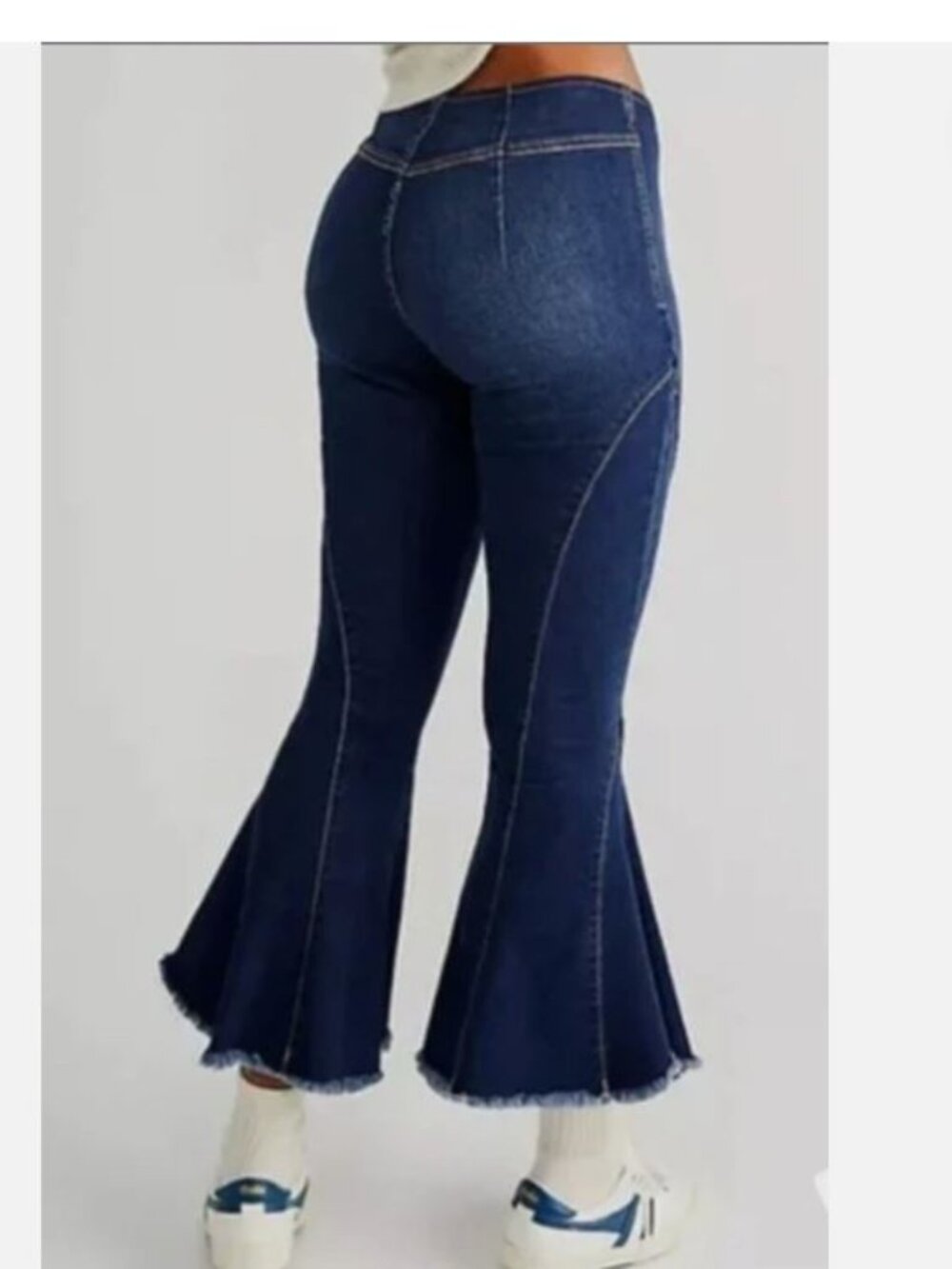 We The Free Curvy Last Dance Jeans Low Rise Flare Dark Wash Raw Hem Pull On - Picture 3 of 14